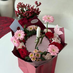 Candle me flower bouquet